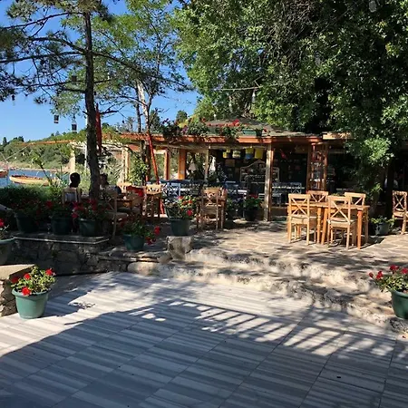 Tuzla Yacht Club Homestay szállás Isztambul